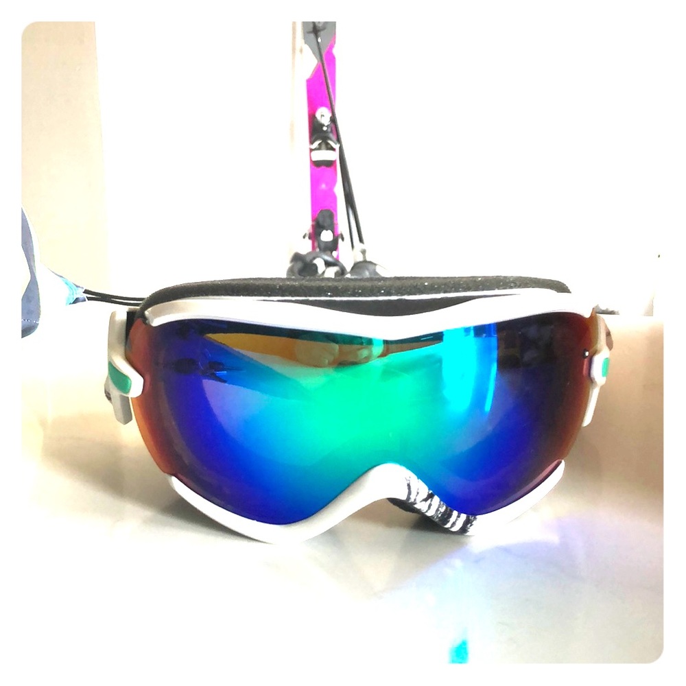 Women’s smith goggles